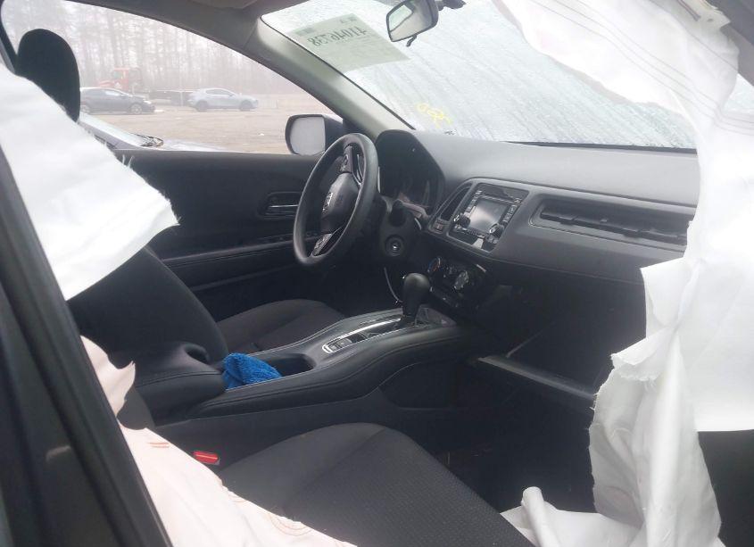 Photo 5 of 2019 Honda Hr-v LX (VIN 3CZRU6H32KG716694)