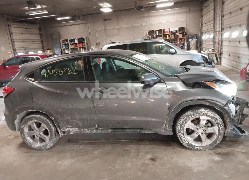 Photo 14 of 2019 Honda Hr-v LX (VIN 3CZRU6H32KG722866)