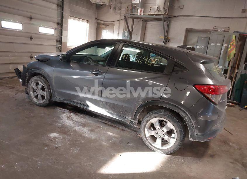Photo 3 of 2019 Honda Hr-v LX (VIN 3CZRU6H32KG722866)