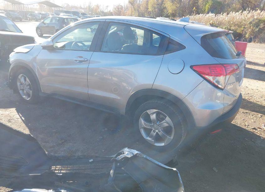 Photo 3 of 2019 Honda Hr-v LX (VIN 3CZRU6H32KG728683)