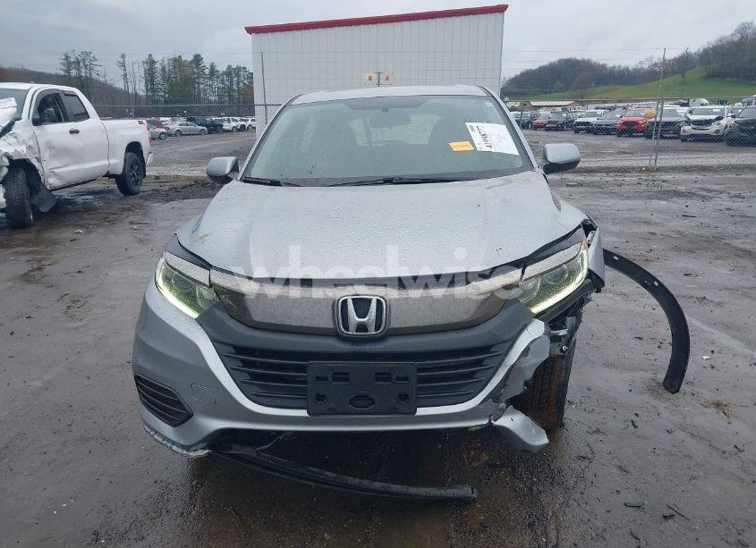 Photo 6 of 2020 Honda Hr-v AWD LX (VIN 3CZRU6H32LM709800)