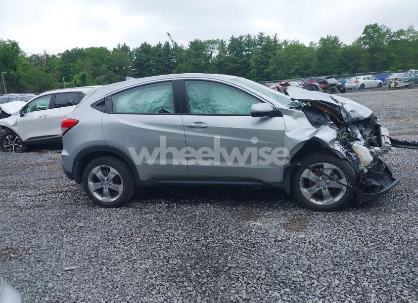 Photo 13 of 2021 Honda Hr-v AWD LX (VIN 3CZRU6H32MM716117)