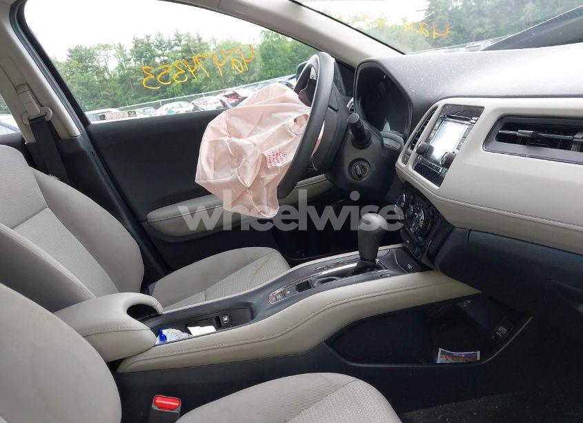 Photo 5 of 2021 Honda Hr-v AWD LX (VIN 3CZRU6H32MM716117)