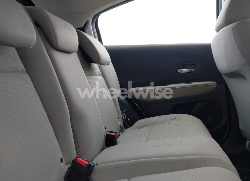 Photo 8 of 2021 Honda Hr-v AWD LX (VIN 3CZRU6H32MM716117)