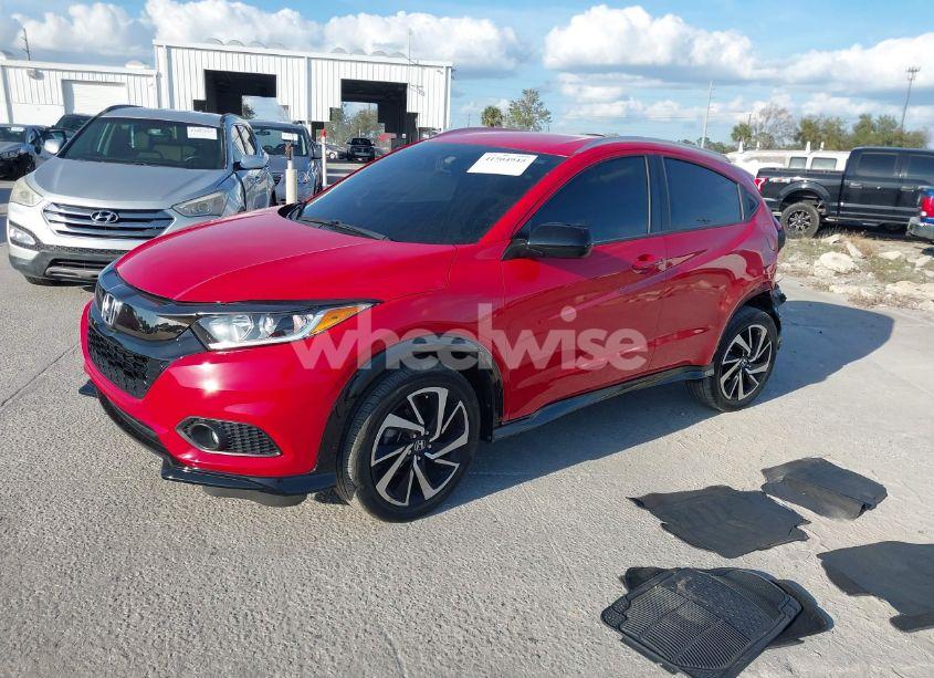 Photo 2 of 2021 Honda Hr-v AWD LX (VIN 3CZRU6H32MM729191)