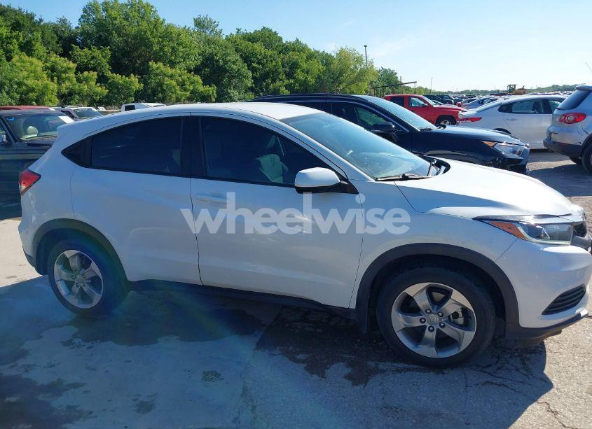 Photo 13 of 2021 Honda Hr-v AWD LX (VIN 3CZRU6H32MM742703)