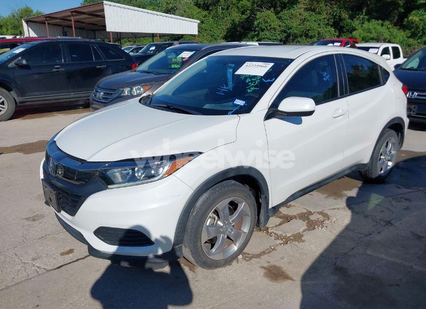 Photo 2 of 2021 Honda Hr-v AWD LX (VIN 3CZRU6H32MM742703)