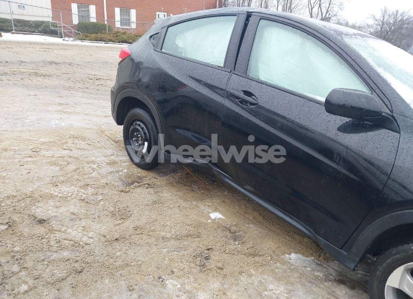 Photo 6 of 2021 Honda Hr-v AWD LX (VIN 3CZRU6H32MM747657)