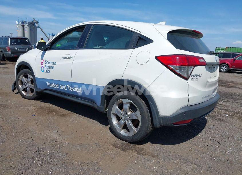 Photo 3 of 2022 Honda Hr-v AWD LX (VIN 3CZRU6H32NM706902)