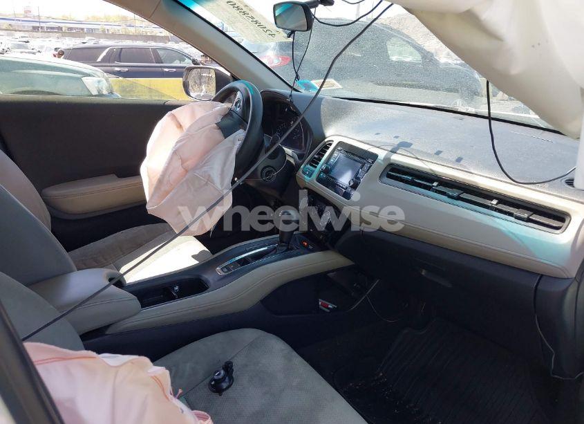 Photo 5 of 2022 Honda Hr-v AWD LX (VIN 3CZRU6H32NM706902)