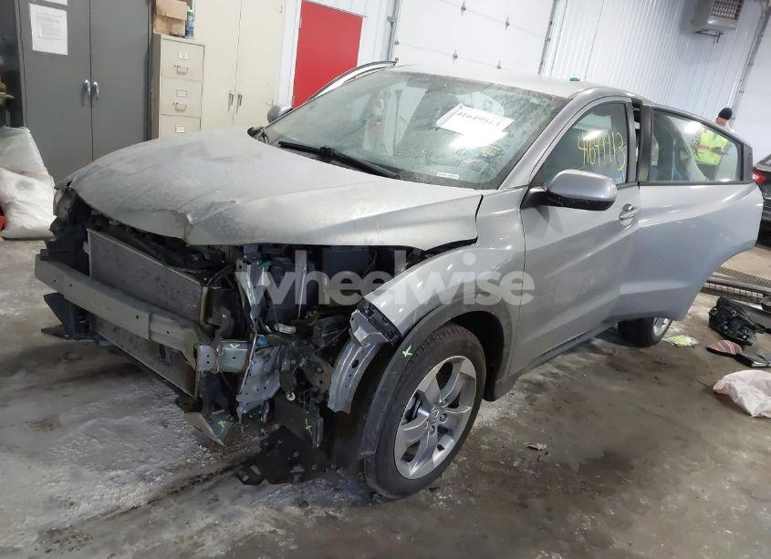 Photo 2 of 2022 Honda Hr-v AWD LX (VIN 3CZRU6H32NM720377)