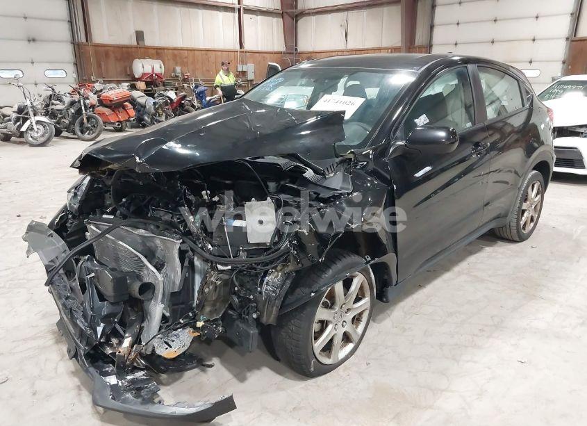 Photo 2 of 2022 Honda Hr-v AWD LX (VIN 3CZRU6H32NM730973)