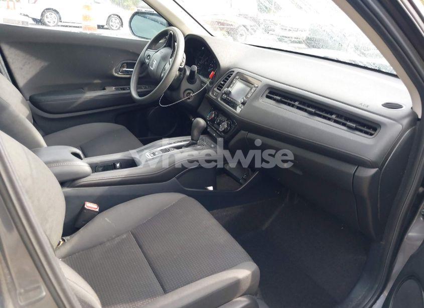 Photo 5 of 2022 Honda Hr-v AWD LX (VIN 3CZRU6H32NM753749)