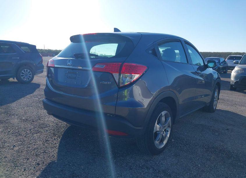 Photo 4 of 2022 Honda Hr-v AWD LX (VIN 3CZRU6H32NM754562)