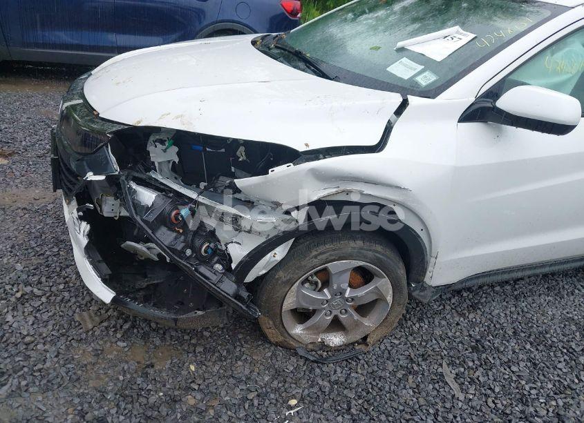 Photo 6 of 2022 Honda Hr-v AWD LX (VIN 3CZRU6H32NM768901)