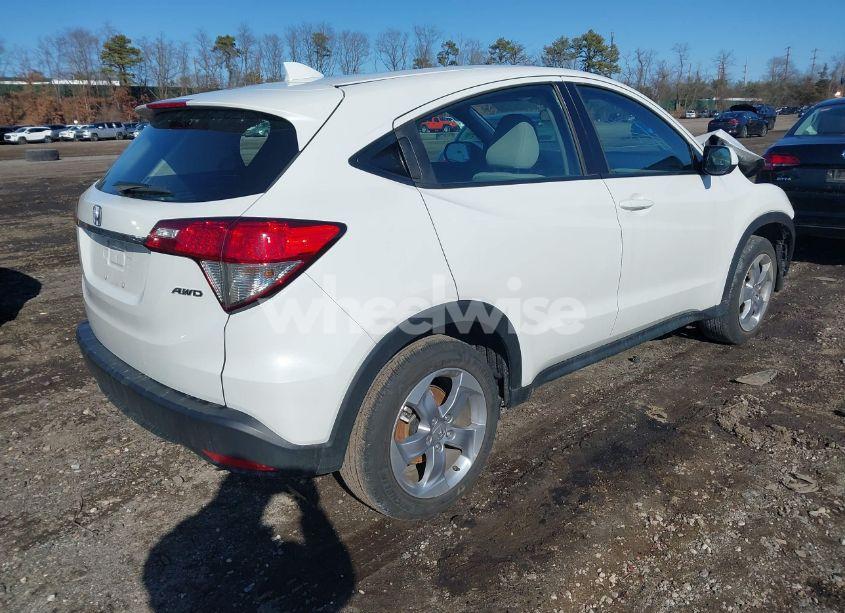 Photo 4 of 2022 Honda Hr-v AWD LX (VIN 3CZRU6H32NM771524)