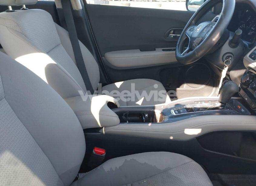 Photo 5 of 2022 Honda Hr-v AWD LX (VIN 3CZRU6H32NM771524)