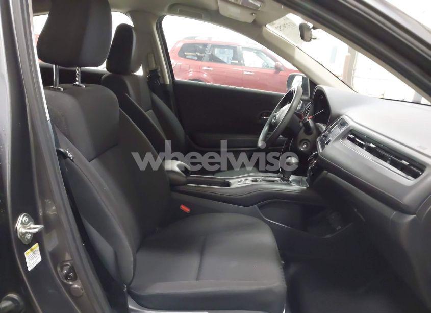 Photo 5 of 2016 Honda Hr-v LX (VIN 3CZRU6H33GM752533)