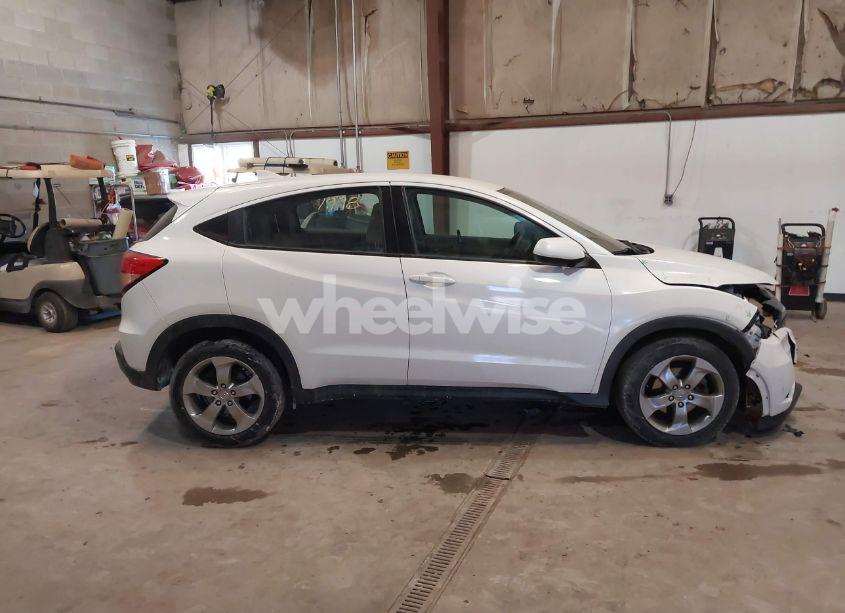 Photo 13 of 2016 Honda Hr-v LX (VIN 3CZRU6H33GM767064)