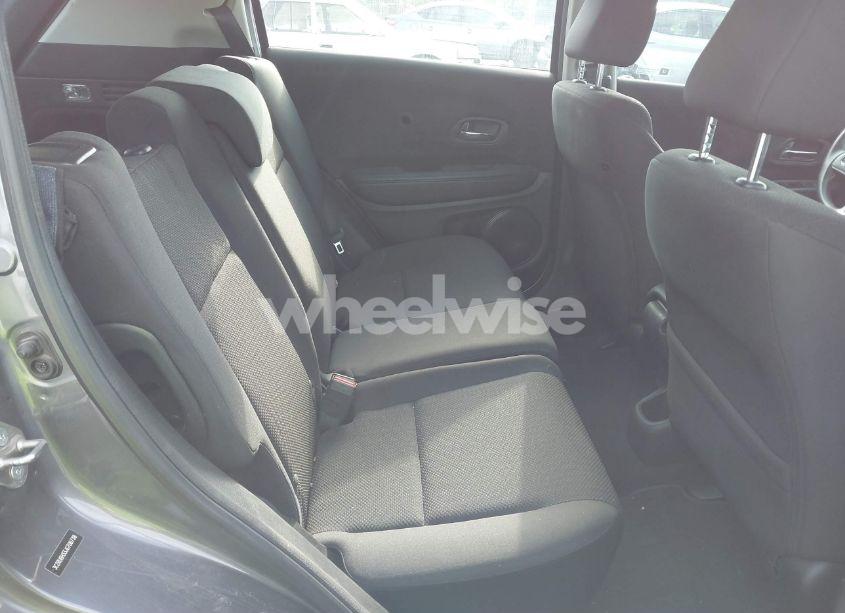 Photo 8 of 2018 Honda Hr-v LX (VIN 3CZRU6H33JG706738)