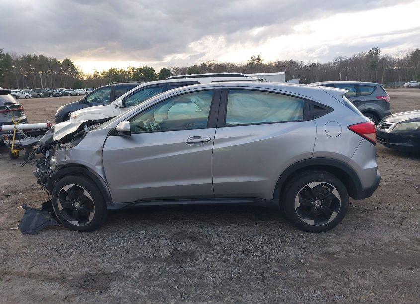 Photo 15 of 2018 Honda Hr-v LX (VIN 3CZRU6H33JG709820)