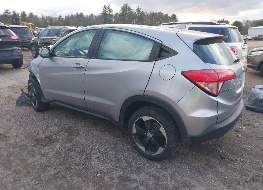 Photo 3 of 2018 Honda Hr-v LX (VIN 3CZRU6H33JG709820)