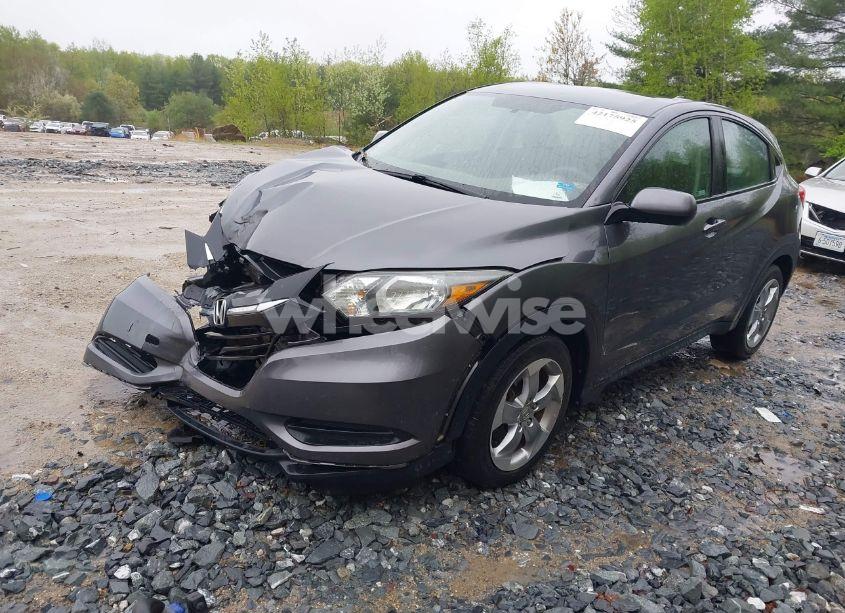 Photo 2 of 2018 Honda Hr-v LX (VIN 3CZRU6H33JM722794)