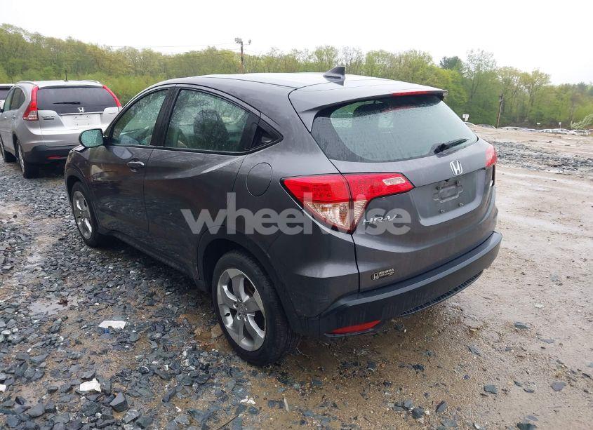 Photo 3 of 2018 Honda Hr-v LX (VIN 3CZRU6H33JM722794)