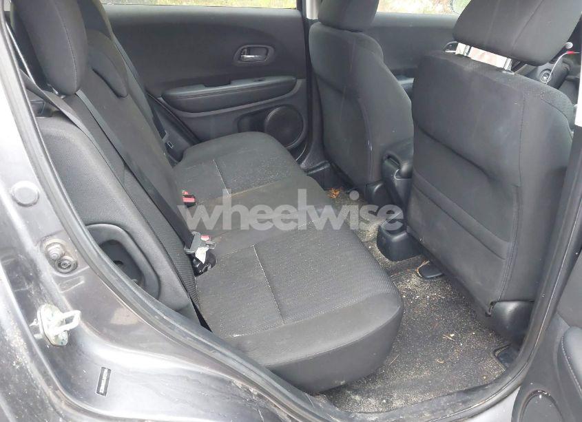 Photo 8 of 2018 Honda Hr-v LX (VIN 3CZRU6H33JM722794)