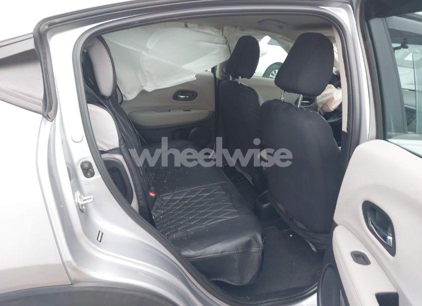 Photo 8 of 2018 Honda Hr-v LX (VIN 3CZRU6H33JM728742)