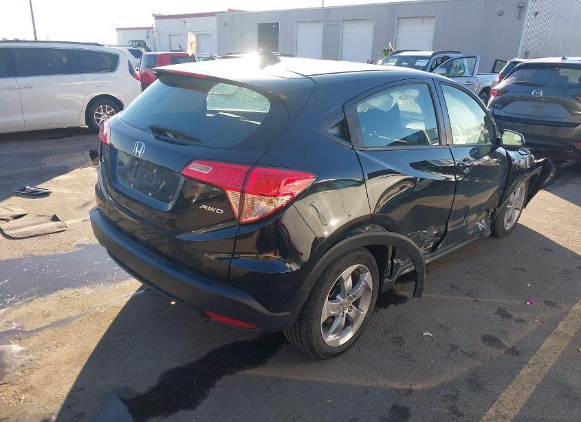 Photo 4 of 2018 Honda Hr-v LX (VIN 3CZRU6H33JM730023)