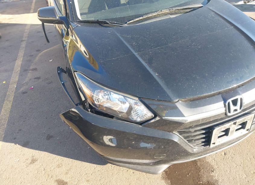 Photo 6 of 2018 Honda Hr-v LX (VIN 3CZRU6H33JM730023)