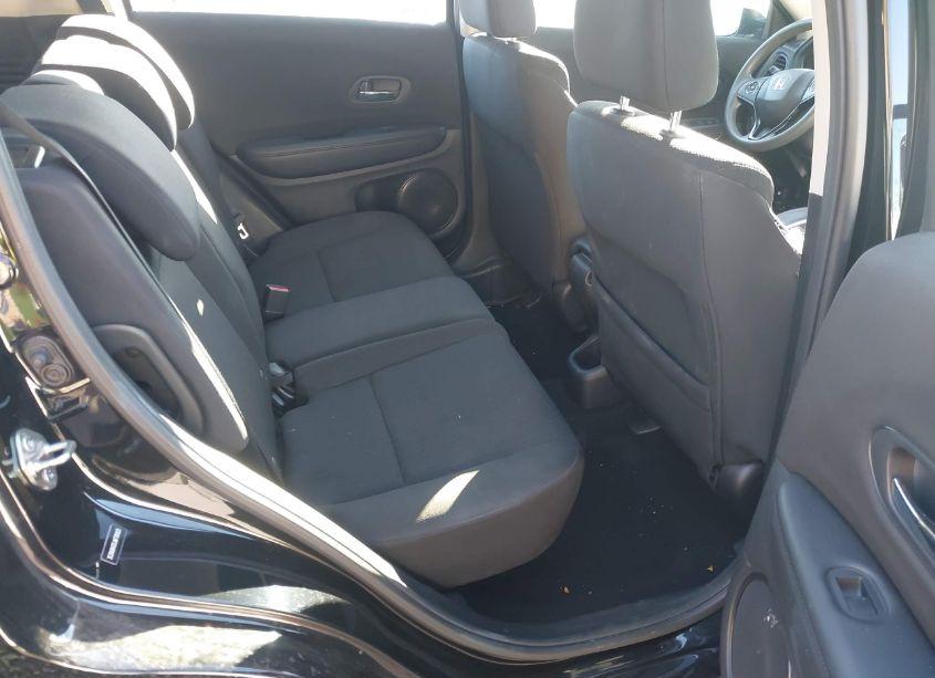 Photo 8 of 2018 Honda Hr-v LX (VIN 3CZRU6H33JM730023)