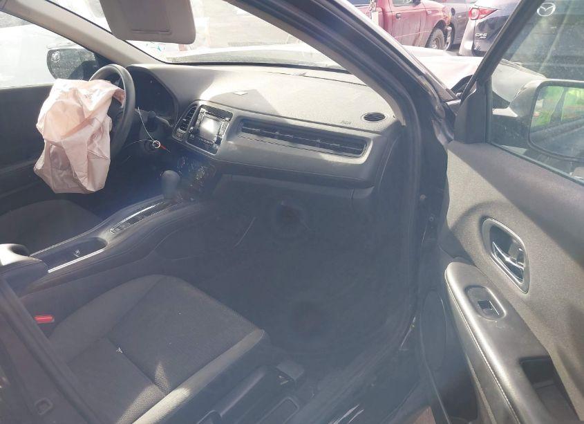 Photo 5 of 2019 Honda Hr-v LX (VIN 3CZRU6H33KG732564)