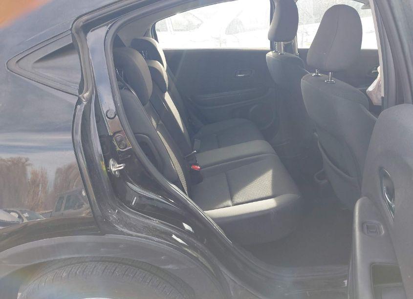 Photo 8 of 2019 Honda Hr-v LX (VIN 3CZRU6H33KG732564)