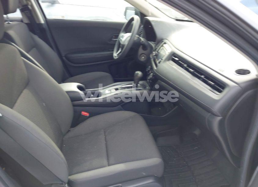 Photo 5 of 2020 Honda Hr-v AWD LX (VIN 3CZRU6H33LM716593)