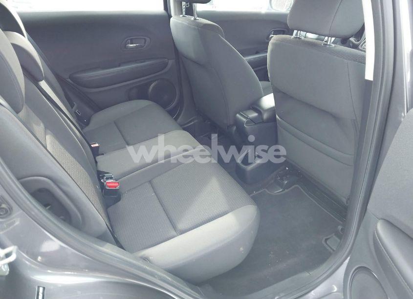 Photo 8 of 2020 Honda Hr-v AWD LX (VIN 3CZRU6H33LM716593)