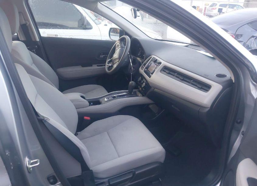 Photo 5 of 2020 Honda Hr-v AWD LX (VIN 3CZRU6H33LM721969)