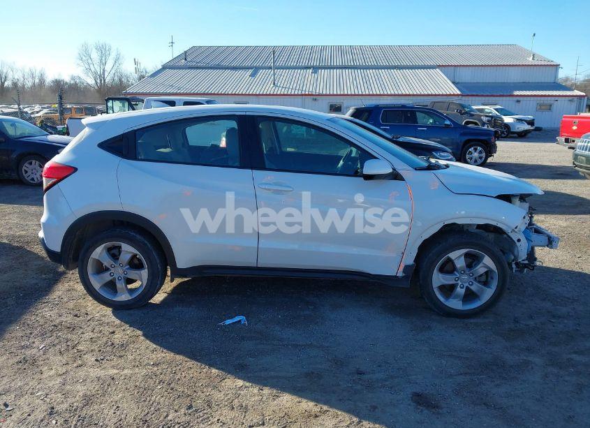 Photo 14 of 2021 Honda Hr-v AWD LX (VIN 3CZRU6H33MM731936)