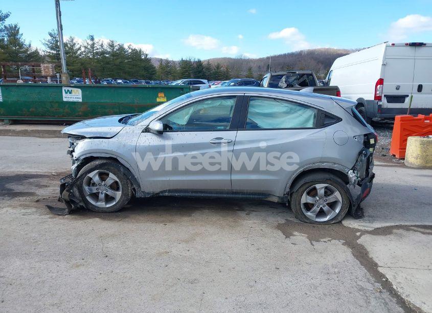 Photo 15 of 2021 Honda Hr-v AWD LX (VIN 3CZRU6H33MM753046)