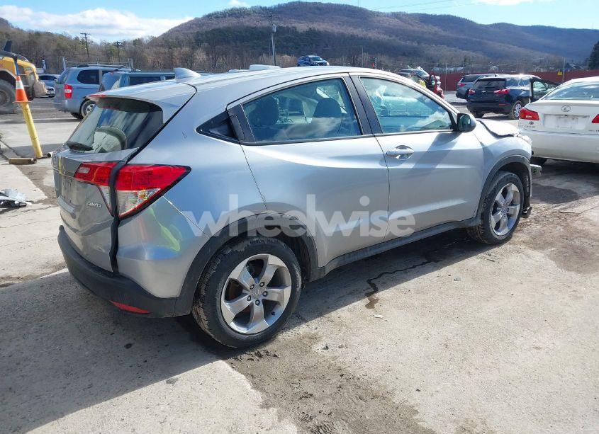 Photo 4 of 2021 Honda Hr-v AWD LX (VIN 3CZRU6H33MM753046)