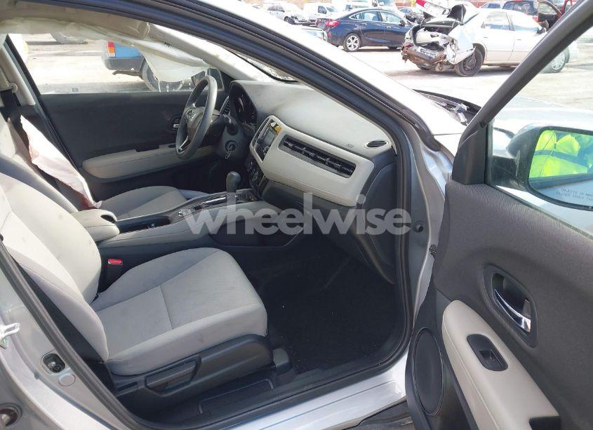 Photo 5 of 2021 Honda Hr-v AWD LX (VIN 3CZRU6H33MM753046)