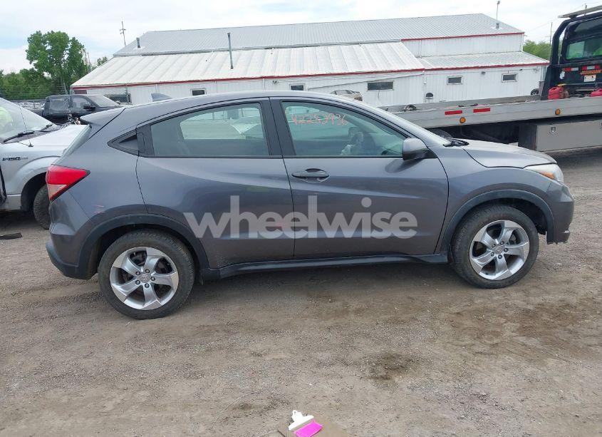 Photo 13 of 2016 Honda Hr-v LX (VIN 3CZRU6H34GM736101)