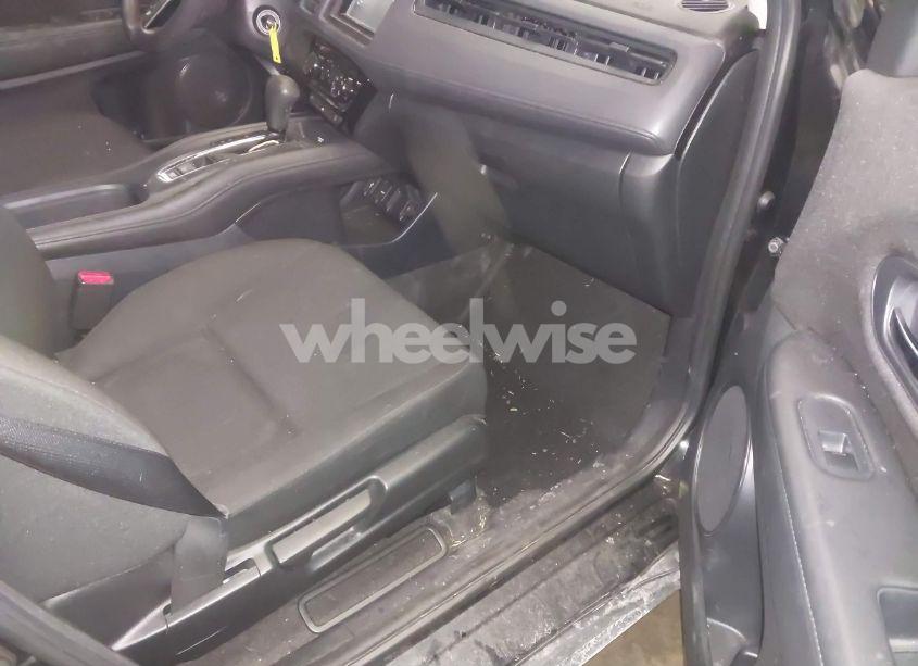 Photo 5 of 2016 Honda Hr-v LX (VIN 3CZRU6H34GM766974)