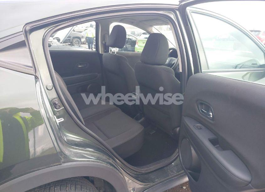 Photo 8 of 2017 Honda Hr-v LX (VIN 3CZRU6H34HG704684)