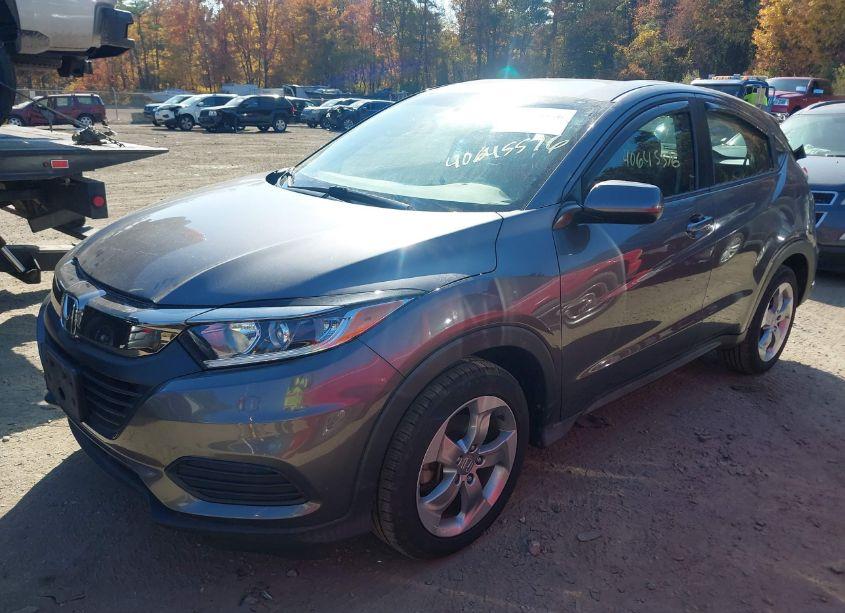 Photo 2 of 2019 Honda Hr-v LX (VIN 3CZRU6H34KM706895)