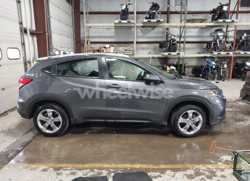 Photo 13 of 2022 Honda Hr-v AWD LX (VIN 3CZRU6H34NM701054)