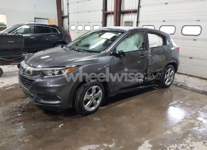Photo 2 of 2022 Honda Hr-v AWD LX (VIN 3CZRU6H34NM701054)