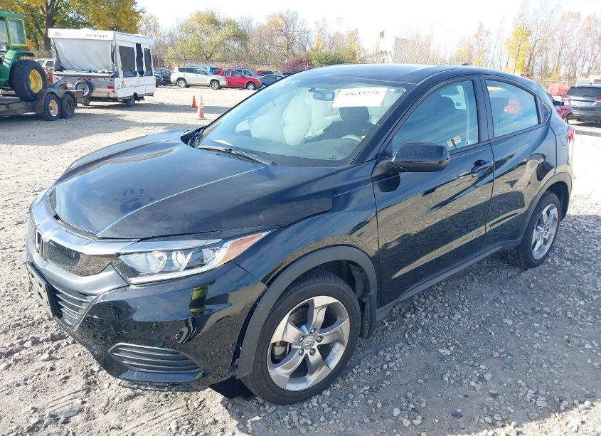 Photo 2 of 2022 Honda Hr-v AWD LX (VIN 3CZRU6H34NM733485)