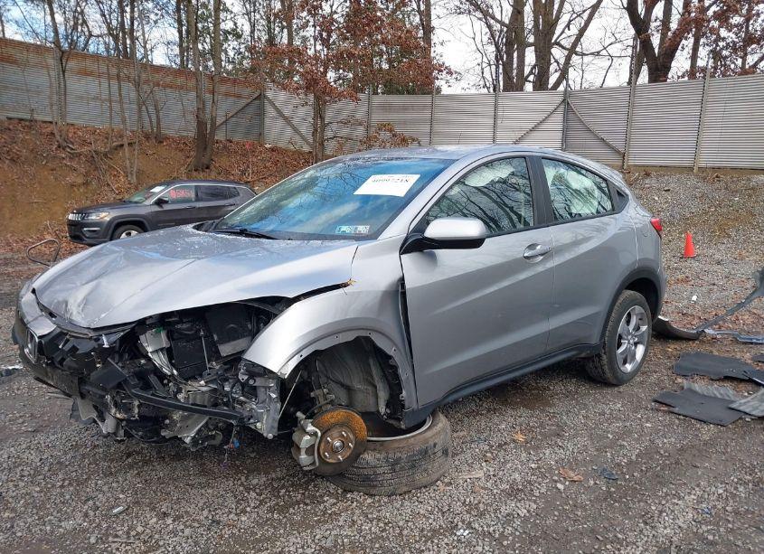 Photo 2 of 2022 Honda Hr-v AWD LX (VIN 3CZRU6H34NM740159)